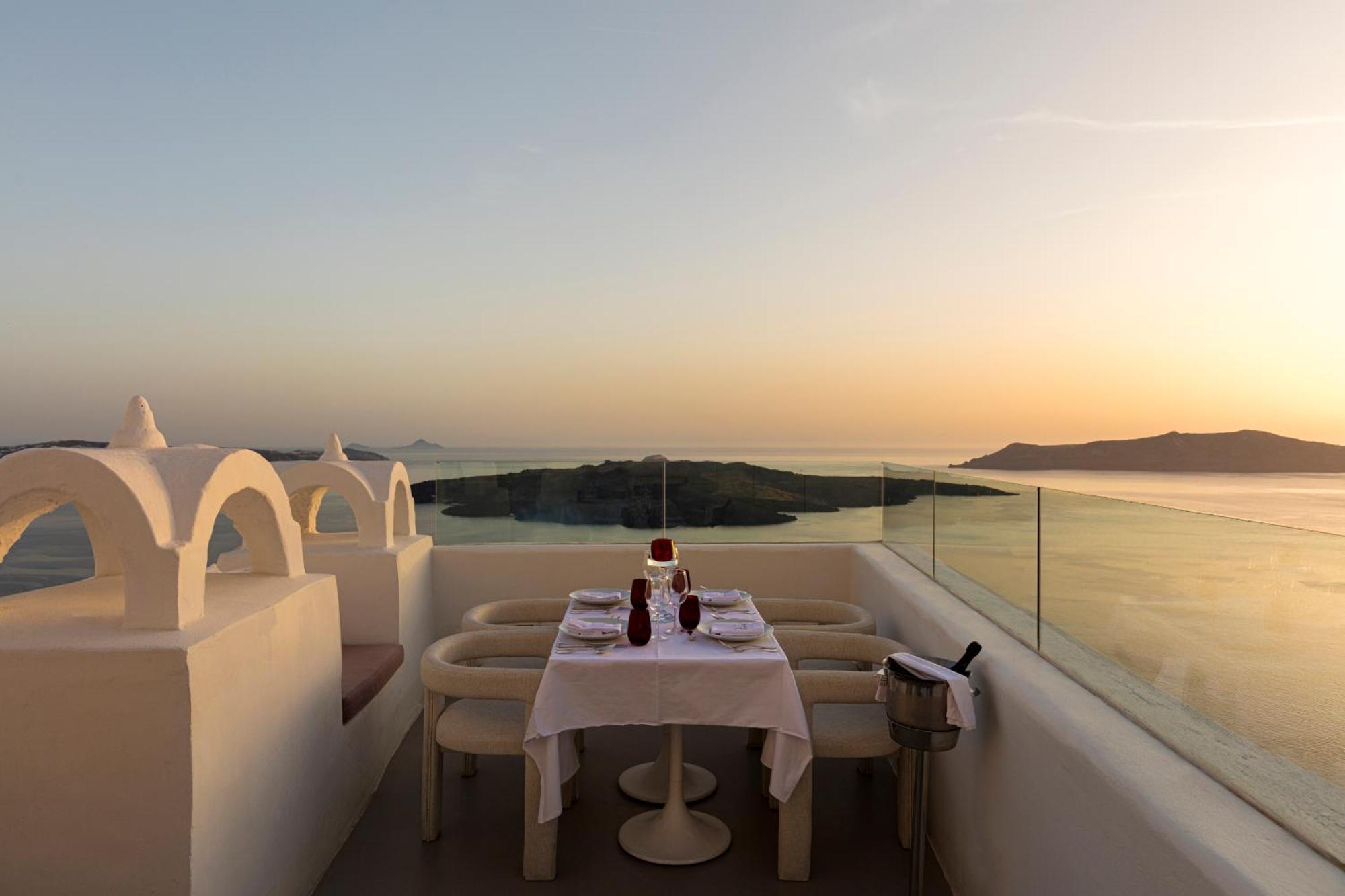 Casasunsha Hybrid Retreat Santorini Hotel Fira  Exterior photo