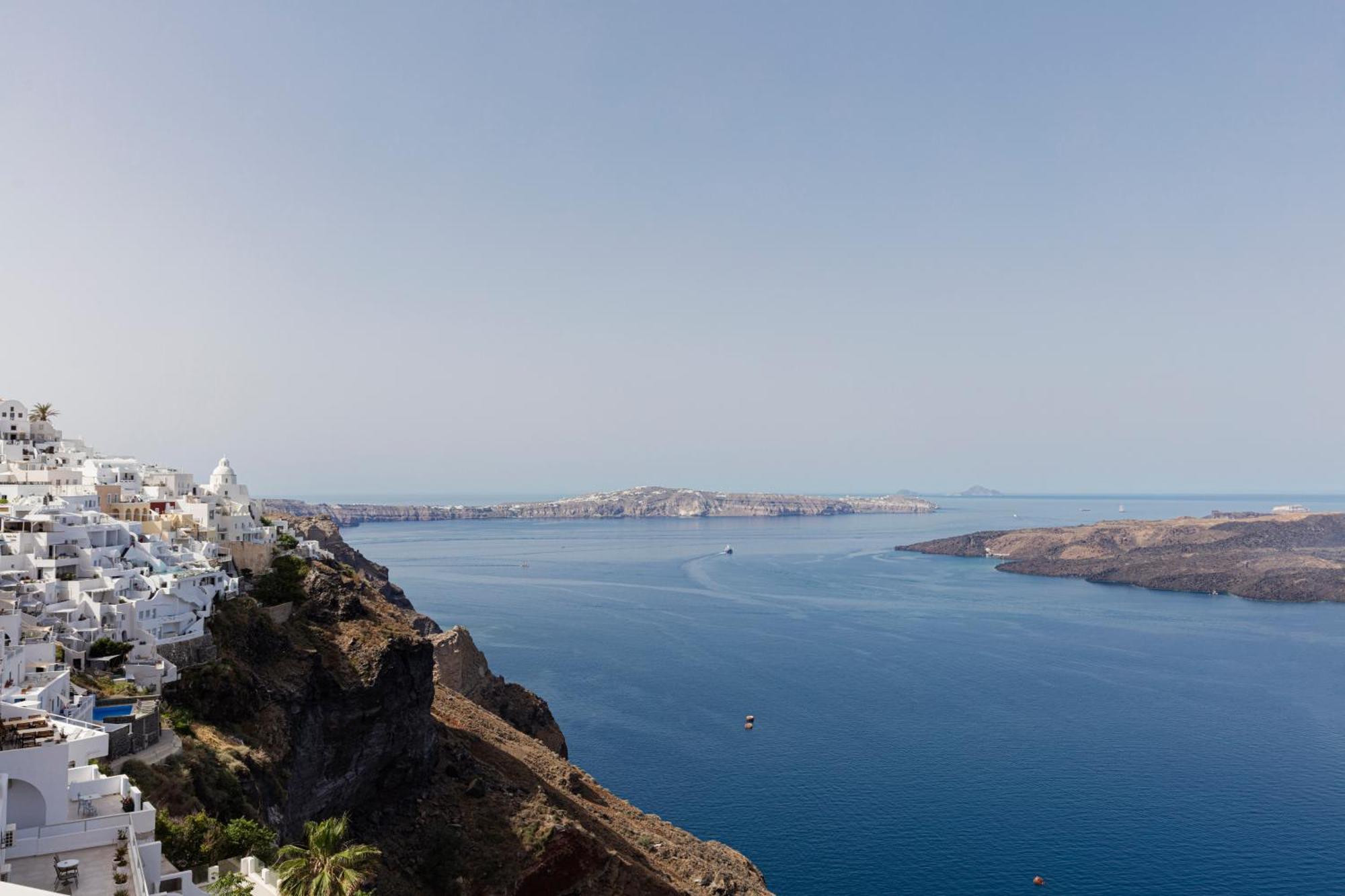 Casasunsha Hybrid Retreat Santorini Hotel Fira  Exterior photo